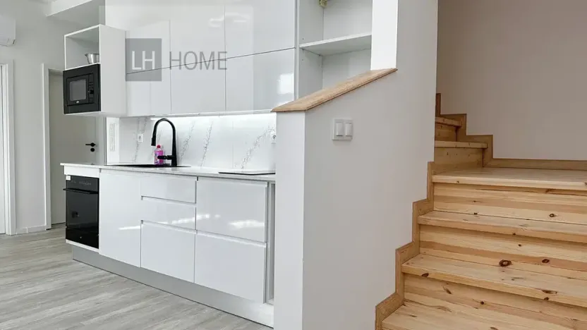 Pronájem bytu 4+kk, Karlovy Vary, 98 m2