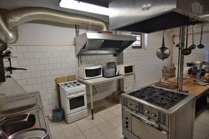 Pronájem restaurace, Čisovice, 181 m2