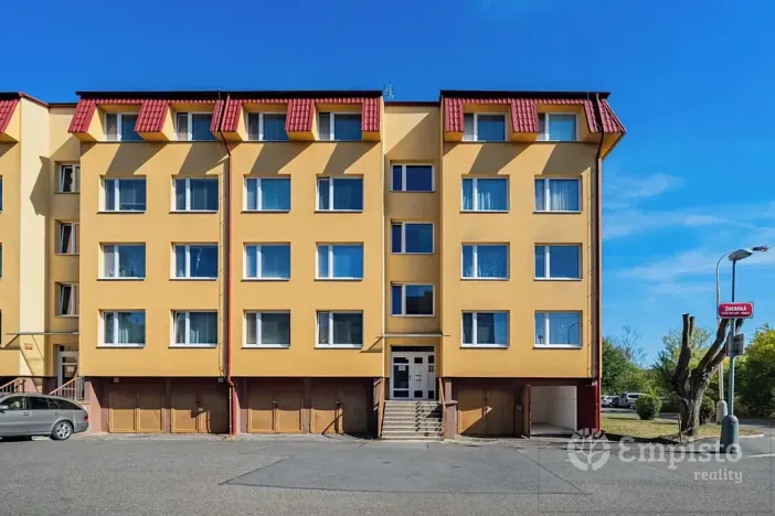 Prodej bytu 4+1, Praha - Újezd nad Lesy, Žherská, 81 m2