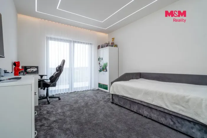 Prodej rodinného domu, Jirny, Modřínová, 400 m2