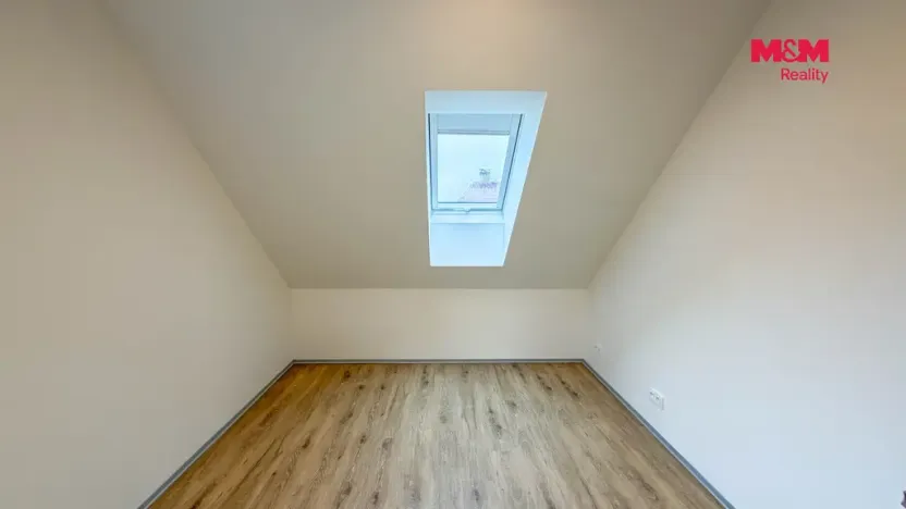Pronájem bytu 3+kk, Nový Bor, Sklářská, 85 m2