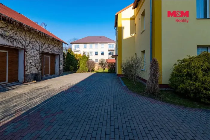 Pronájem garáže, Nový Bor, 23 m2