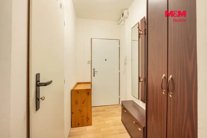 Pronájem bytu 2+1, Praha - Kobylisy, Košťálkova, 55 m2