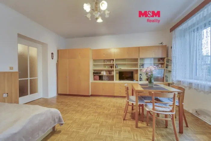 Prodej bytu 1+kk, Plzeň - Lobzy, Rokycanská, 30 m2