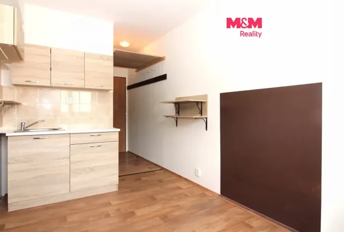 Pronájem nemovitosti, 12 m², Smetanova, Nový Bor
