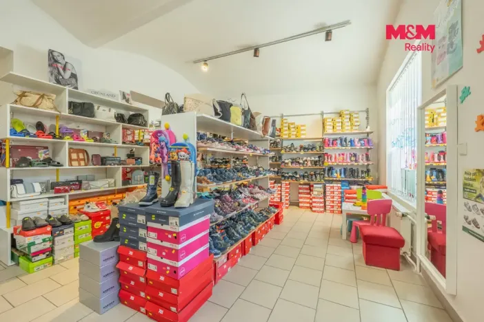 Prodej obchodního prostoru, Slaný, Palackého, 70 m2