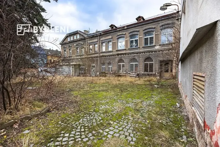 Prodej komerční nemovitosti, Duchcov, Sadová, 11341 m2