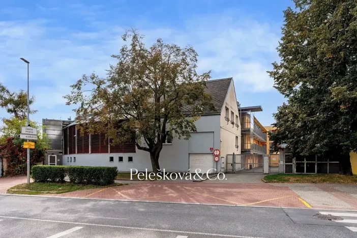 Prodej bytu 3+kk, Praha - Libuš, Libušská, 74 m2