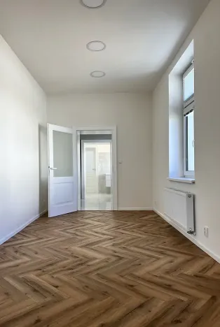 Pronájem bytu 4+1, Děčín, Husovo nám., 156 m2