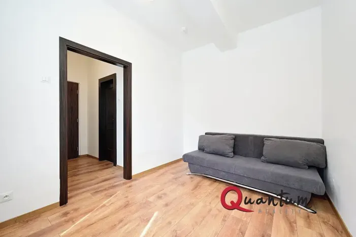 Prodej ubytování, Praha - Suchdol, Suchdolské náměstí, 19 m2
