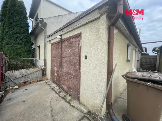 Prodej rodinného domu, Brňany, 140 m2