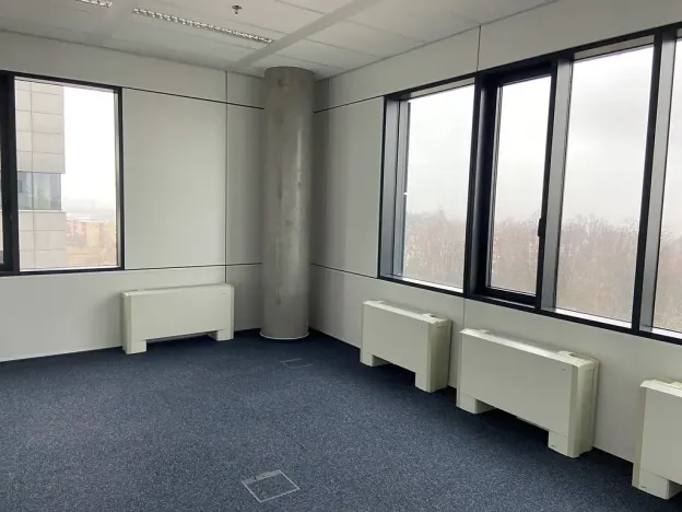 Pronájem kanceláře, Praha - Prosek, Prosecká, 302 m2