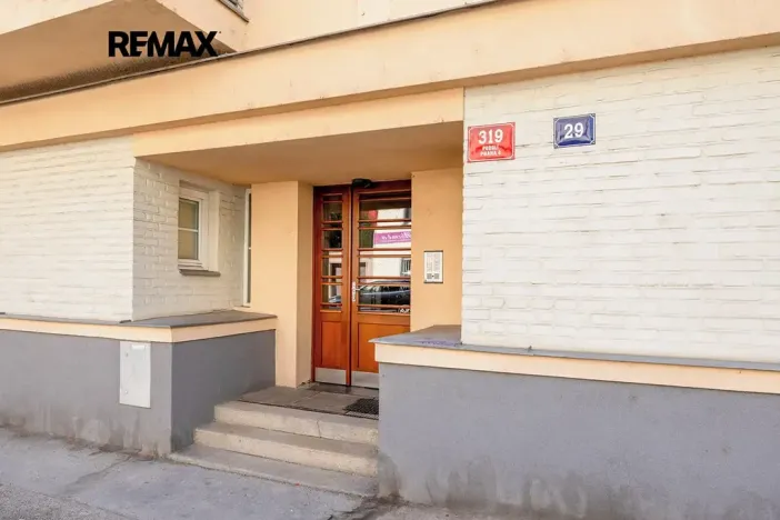 Prodej bytu 2+kk, Praha - Podolí, Doudova, 50 m2