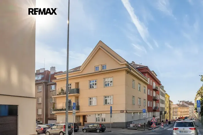 Prodej bytu 2+kk, Praha - Podolí, Doudova, 50 m2