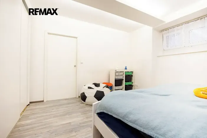 Prodej bytu 2+kk, Praha - Podolí, Doudova, 50 m2