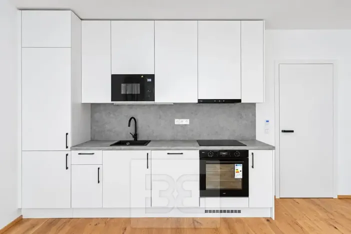 Prodej bytu 1+kk, Praha - Košíře, Starokošířská, 42 m2
