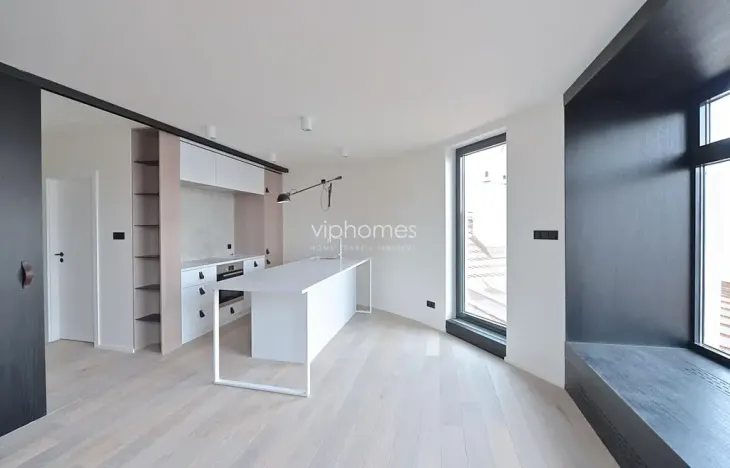 Pronájem bytu 2+kk, 60 m², náměstí Jiřího z Poděbrad, Praha, Vinohrady