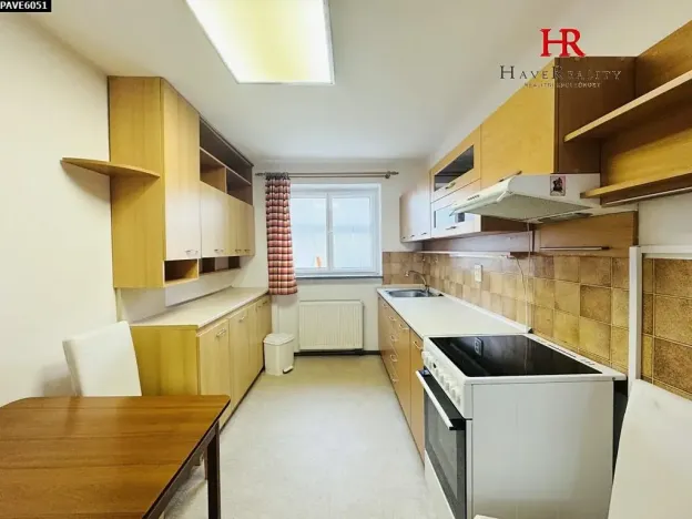 Pronájem bytu 2+1, Benešov, Jiráskova, 52 m2