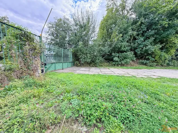 Pronájem garážového stání, Praha, Roztocká, 30 m2