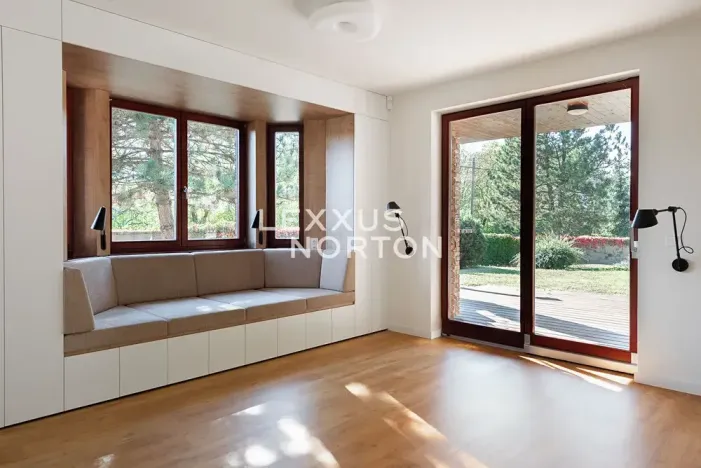 Prodej rodinného domu, Zvole, Hlavní, 378 m2