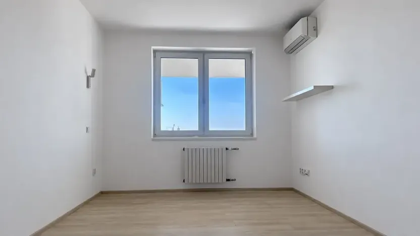 Pronájem vily, Zlín, 574 m2