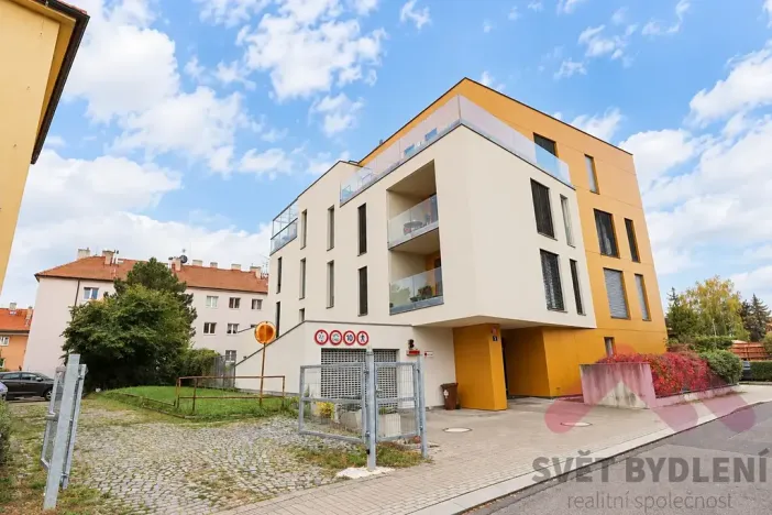 Pronájem bytu 3+kk, Praha - Modřany, Nesvadbova, 120 m2