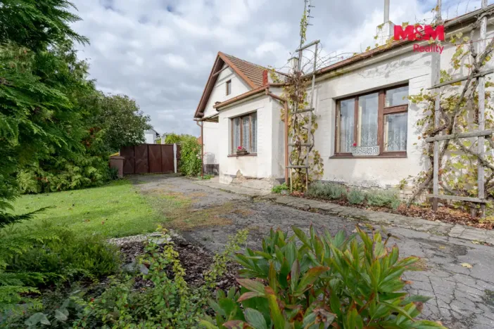 Prodej rodinného domu, Opolany - Oškobrh, 87 m2