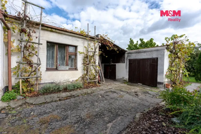 Prodej rodinného domu, Opolany - Oškobrh, 87 m2