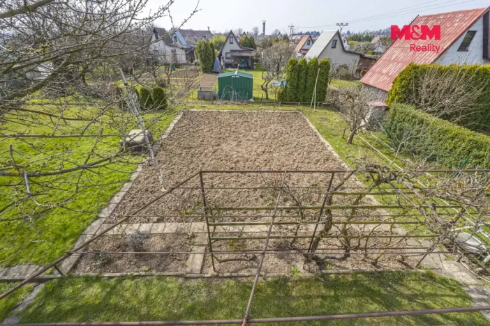 Prodej chaty, Hradec Králové - Svobodné Dvory, Zahrádkářská osada Dolíky, 14 m2