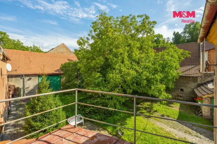 Prodej obchodního prostoru, Buštěhrad, Náměstí, 226 m2