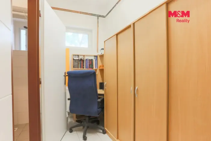 Pronájem obchodního prostoru, Karlovy Vary - Tašovice, Sopečná, 73 m2