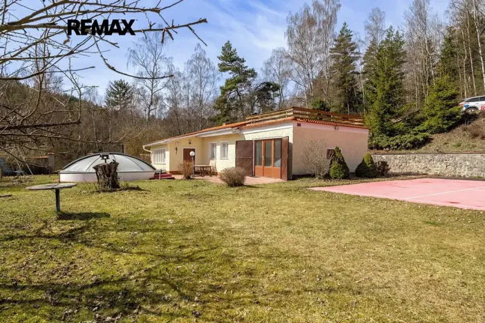 Prodej zahrady, 120 m², Žlutice, Verušice