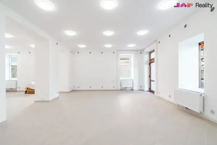 Pronájem komerční nemovitosti, Rosice, Palackého nám., 100 m2