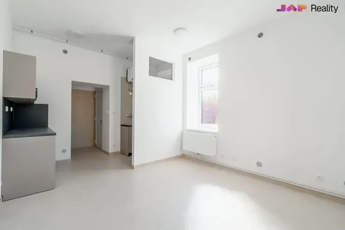 Pronájem komerční nemovitosti, Rosice, Palackého nám., 100 m2
