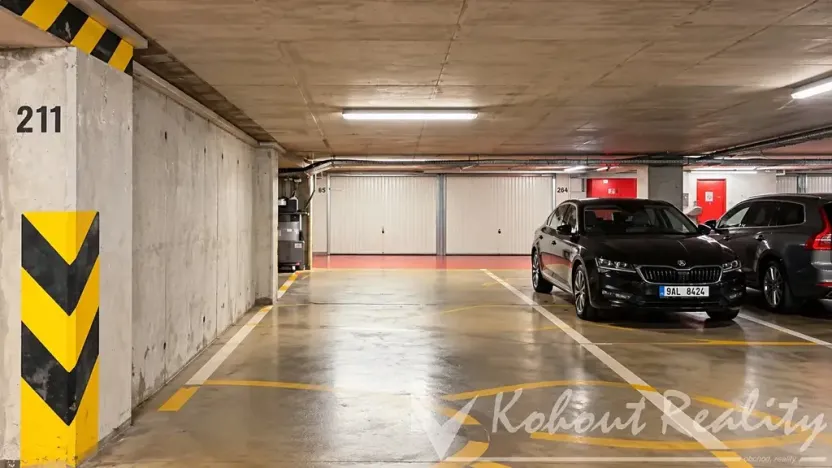 Pronájem bytu 2+kk, Praha - Hlubočepy, Trnkovo náměstí, 85 m2