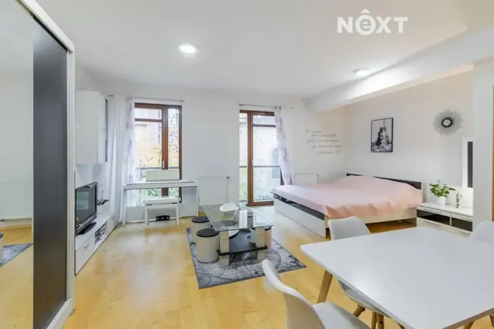 Prodej bytu 2+kk, Hluboká nad Vltavou, Masarykova, 55 m2