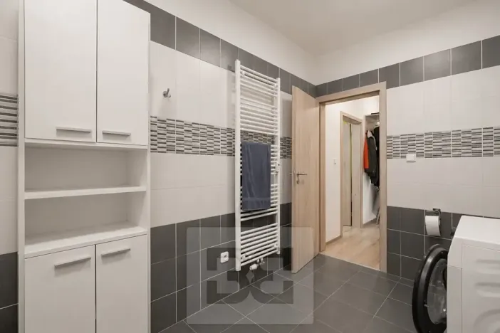 Prodej bytu 4+kk, Praha - Lochkov, 88 m2