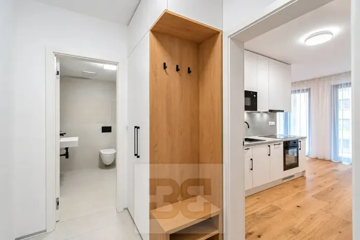 Prodej bytu 1+kk, Praha - Košíře, Starokošířská, 38 m2