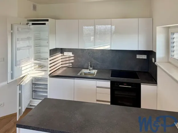 Pronájem bytu 3+kk, Třebíč, Družstevní, 71 m2