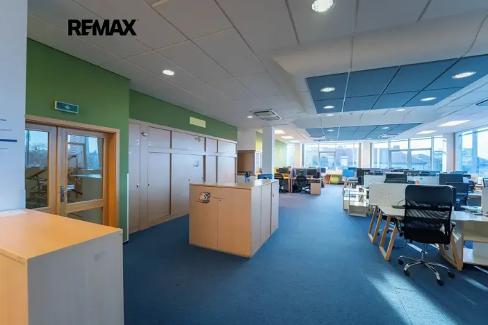 Pronájem obchodního prostoru, Kolín, Sladkovského, 540 m2