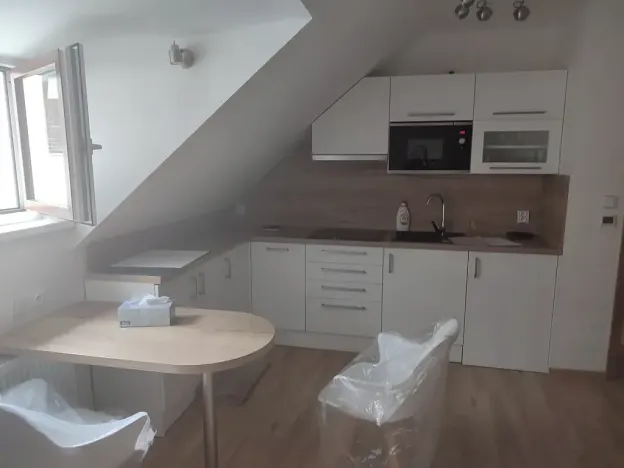 Pronájem bytu 1+kk, 32 m², Ostravská, Frýdek-Místek