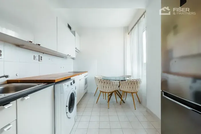 Prodej bytu 2+1, Valašské Meziříčí, U Apolla, 53 m2