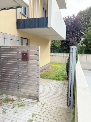 Pronájem bytu 2+kk, Praha - Suchdol, Suchdolské náměstí, 48 m2
