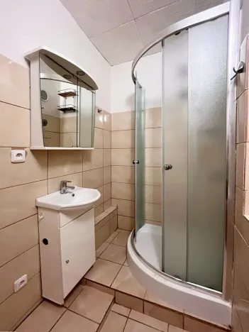 Pronájem bytu 2+kk, Most, Kpt. Jaroše, 41 m2