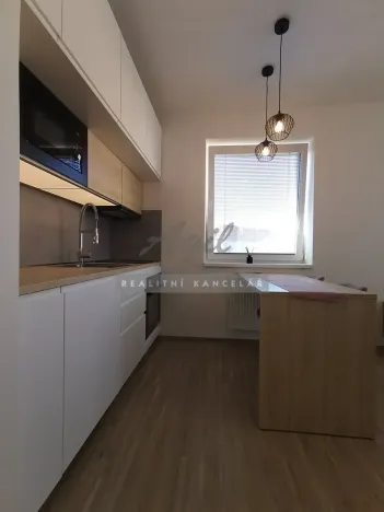 Pronájem bytu 1+kk, Šlapanice, 38 m2