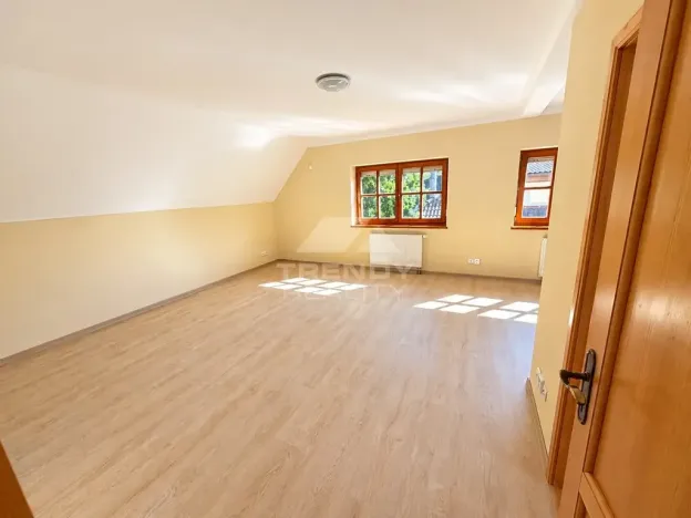 Pronájem rodinného domu, Vestec, Vilová I, 250 m2