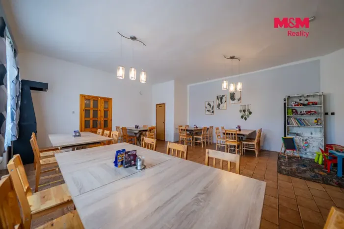 Pronájem restaurace, Seč, 292 m2
