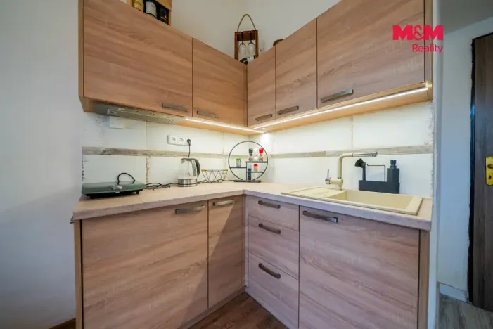 Pronájem restaurace, Seč, 292 m2