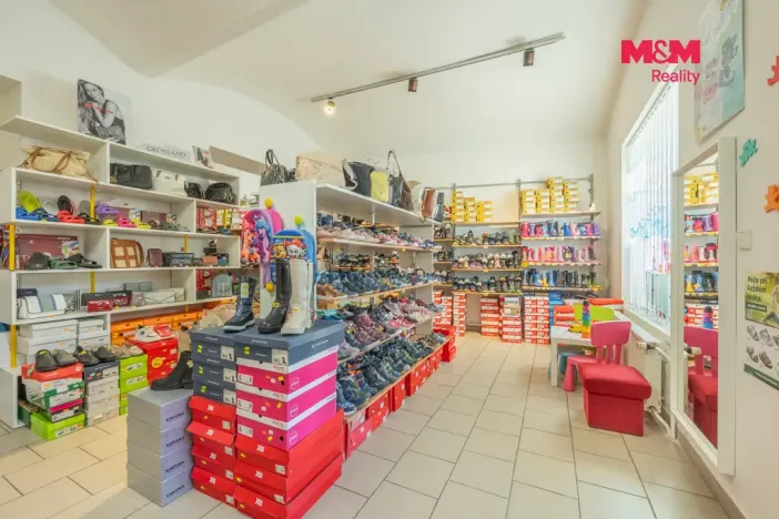 Pronájem obchodního prostoru, Slaný, Palackého, 70 m2