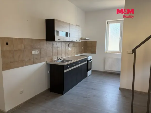 Pronájem bytu 2+kk, Přelouč, Václavské náměstí, 46 m2